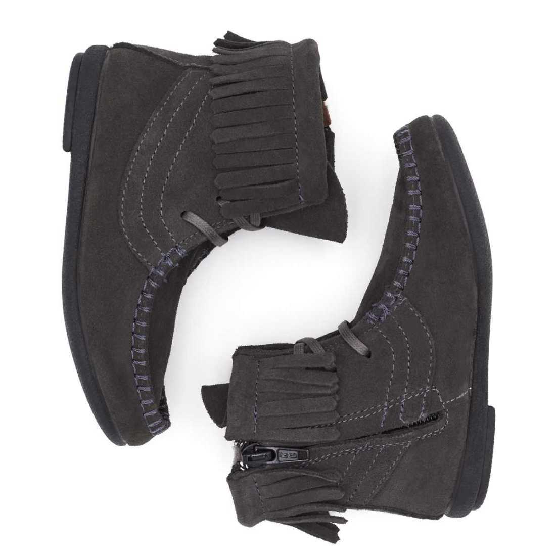 BOTAS NIÑA FLECOS SERRAJE GRIS | Pasitrote