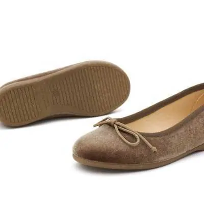 BAILARINA TERCIOPELO CLÁSICA OLIVA 2