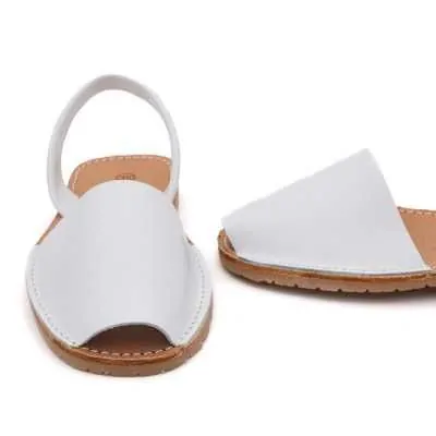 Menorquina Artesanal de Piel Blanca hecha en España - Pasitrote 2