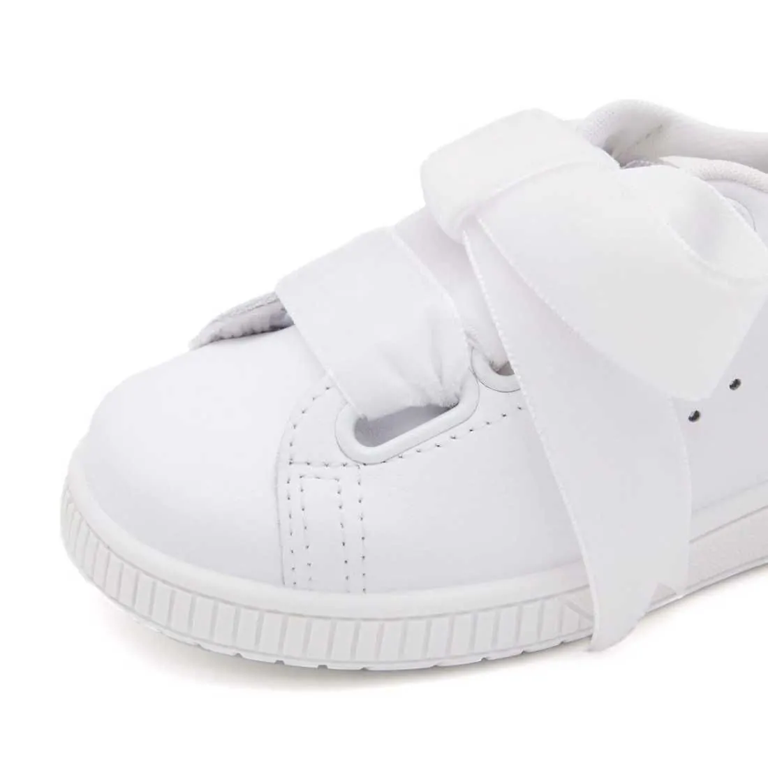 DEPORTIVA PIEL LAZO TERCIOPELO BLANCO