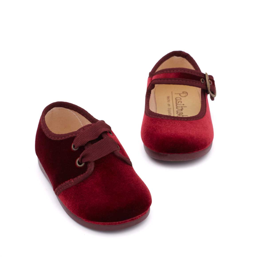 Blucher de terciopelo burdeos para niños y niñas marca Pasitrote
