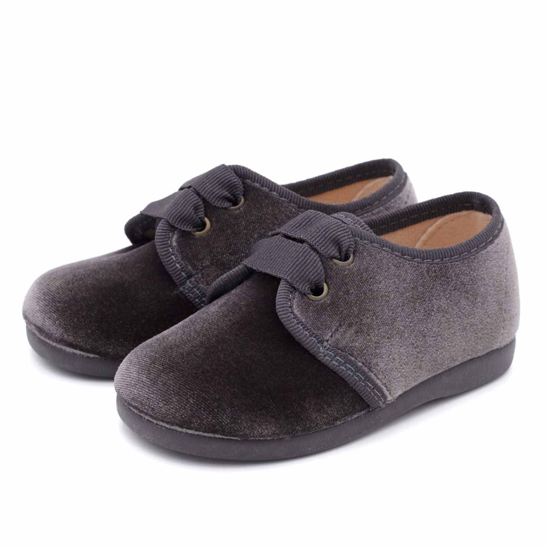 Blucher para bebés de terciopelo gris marca Pasitrote