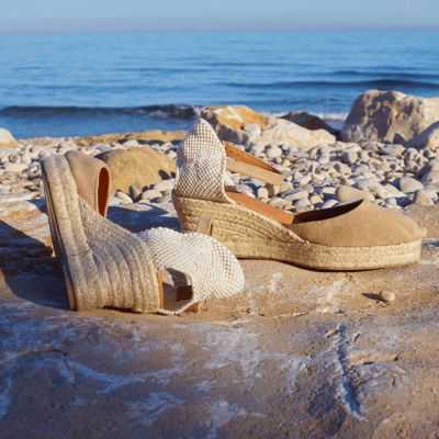 Alpargata Cuña Esparto con Hebilla Canela
