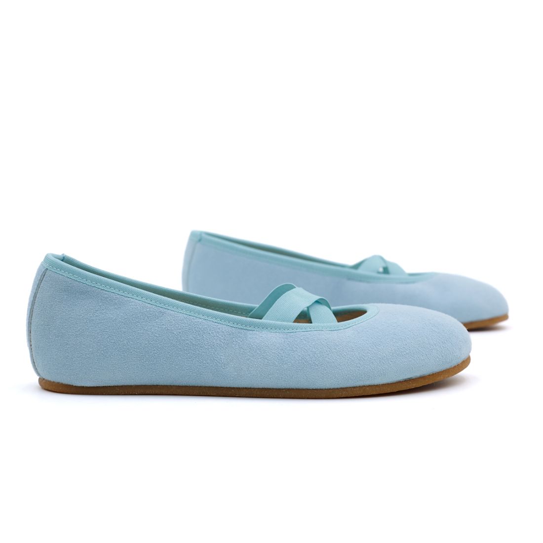 Bailarina respetuosa niña azul